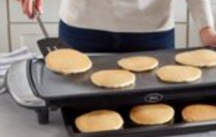 Oster® DiamondForce™ 10-Inch x 20-Inch Nonstick Electric Griddle with Warming Tray